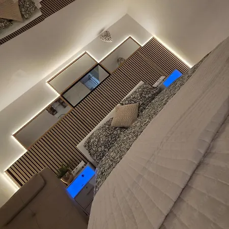 Loveroom Waterloo, Romantique Avec Jacuzzi Et Sauna Privatifs Waterloo