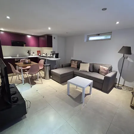 Loveroom Waterloo, Romantique Avec Jacuzzi Et Sauna Privatifs *